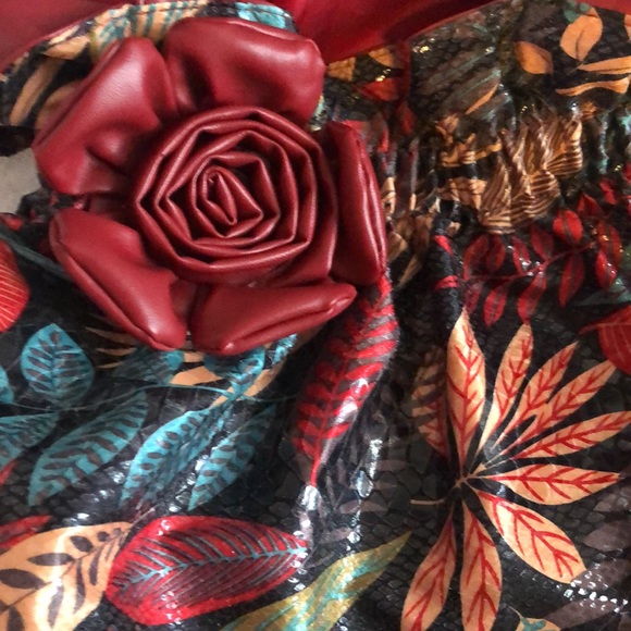 Bueno shoulder bag, faux snake skin, burgundy flower, leaves prints - Picture 9 of 13